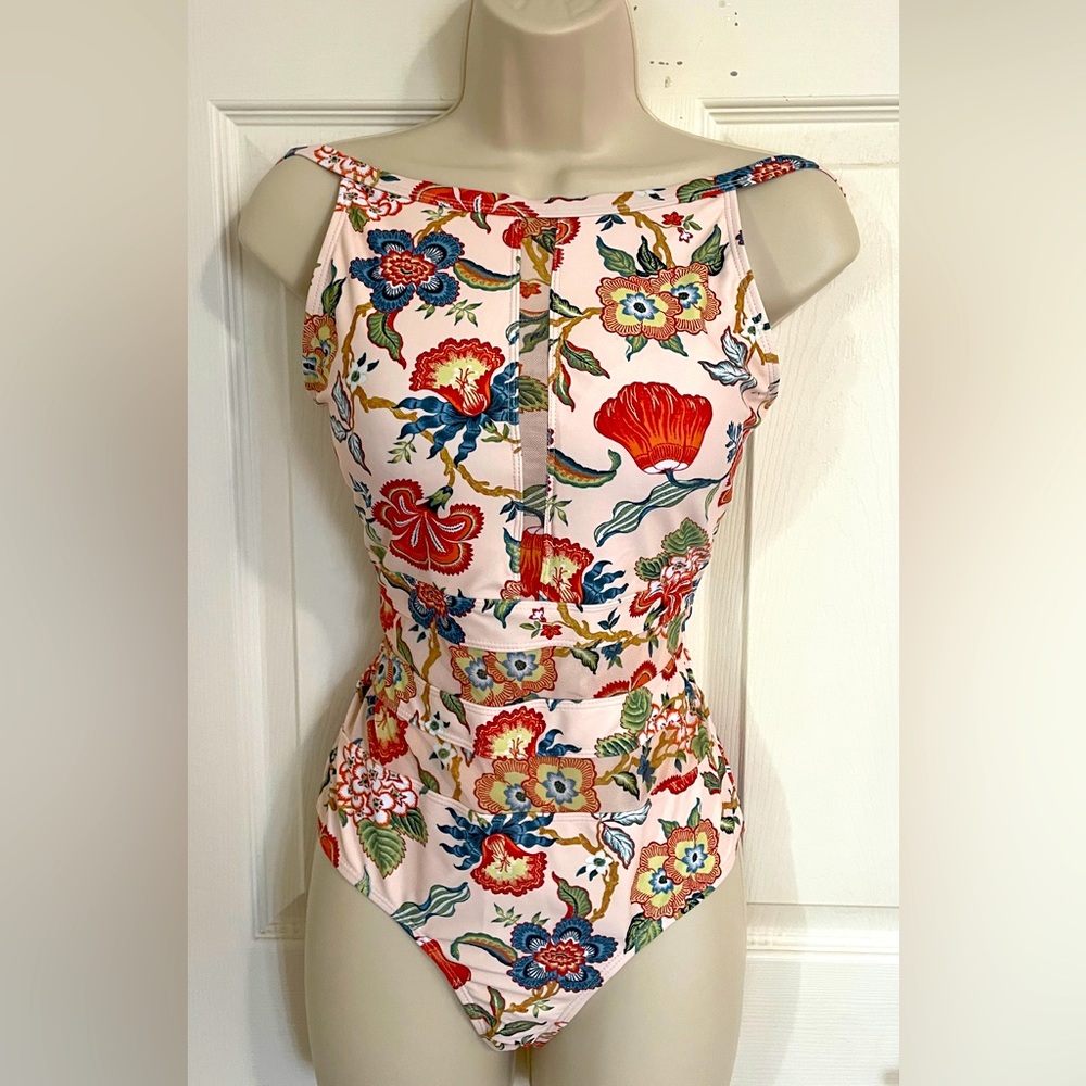 NWOT one piece swimsuit